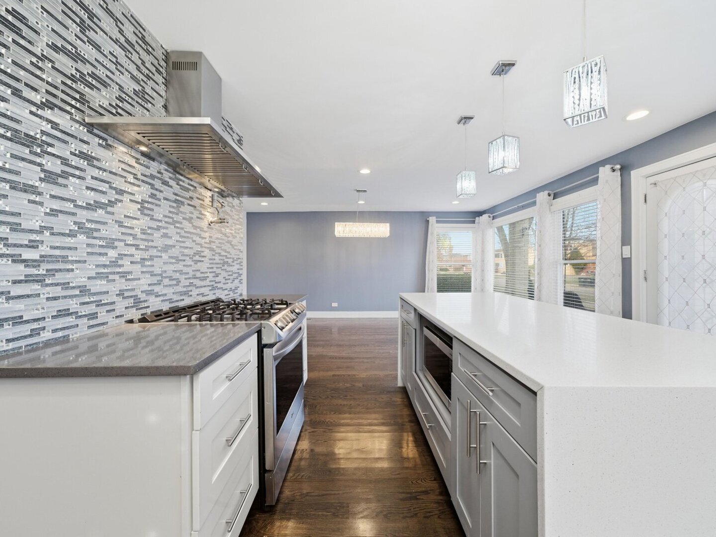 10618 Mason Avenue Chicago Ridge, IL 60415 - Photo 5 of 34