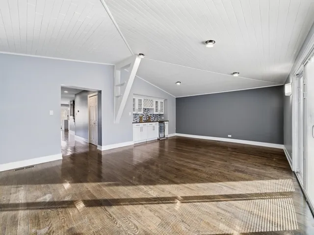 $549,900 | 10618 Mason Avenue, Chicago Ridge, IL 60415