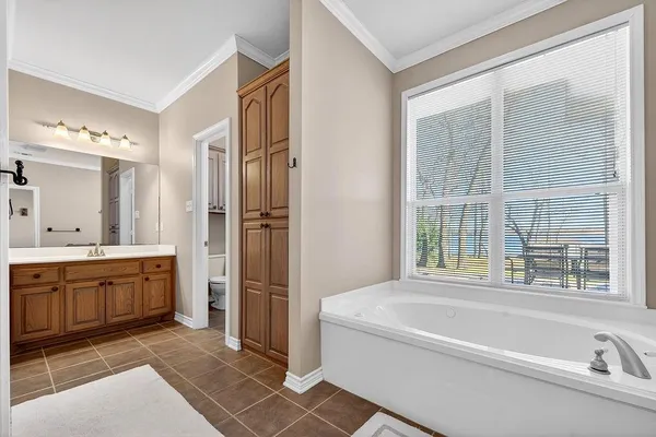 $1,499,000 | 7811 Double Oaks Road, Athens, TX 75752