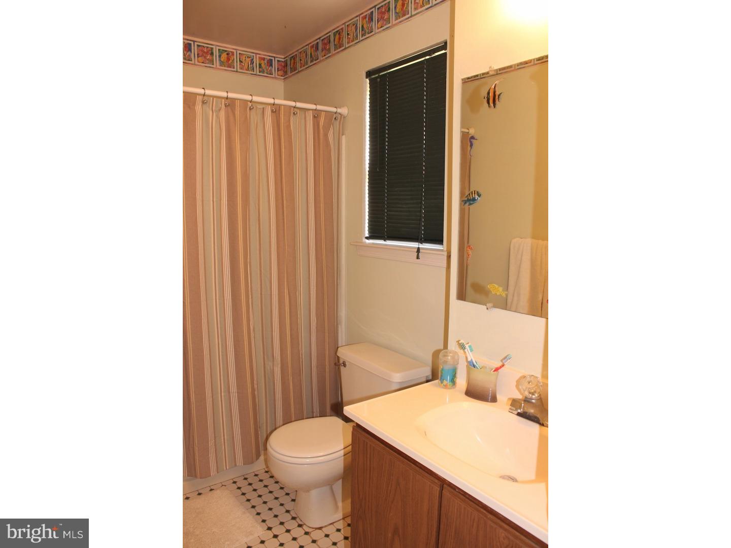 305 Ripka Street, Unit D Philadelphia, PA 19128 - Photo 14 of 15