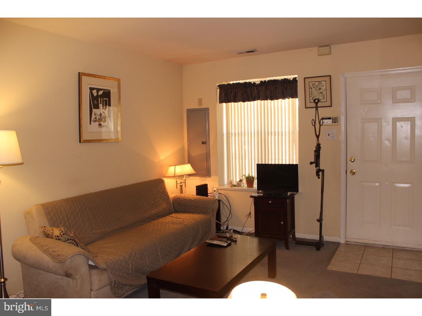 305 Ripka Street, Unit D Philadelphia, PA 19128 - Photo 4 of 15