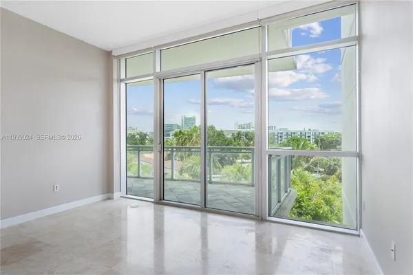 $7,200 | 1090 Northwest N River Drive, Unit 402, Miami, FL 33136