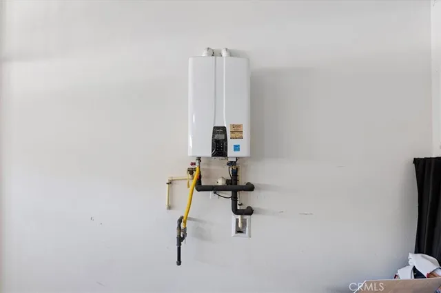 $635,000 | 938 West Jasmine Way, Rialto, CA 92376