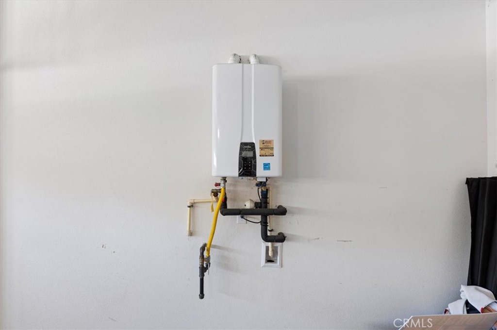 938 West Jasmine Way Rialto, CA 92376 - Photo 28 of 30