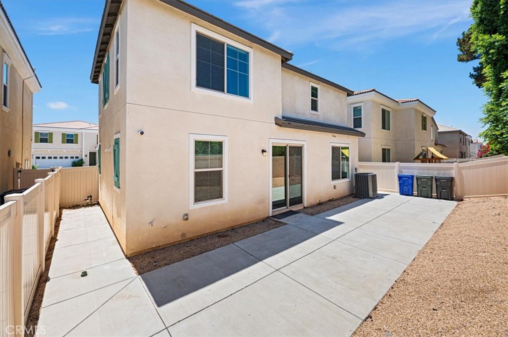 938 West Jasmine Way Rialto, CA 92376 - Photo 29 of 30