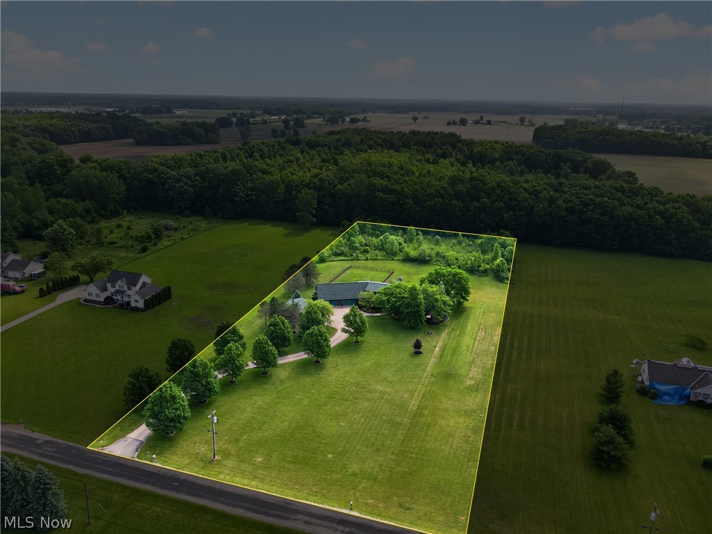 16727 Pitts Road Wellington, OH 44090 - Photo 2 of 50