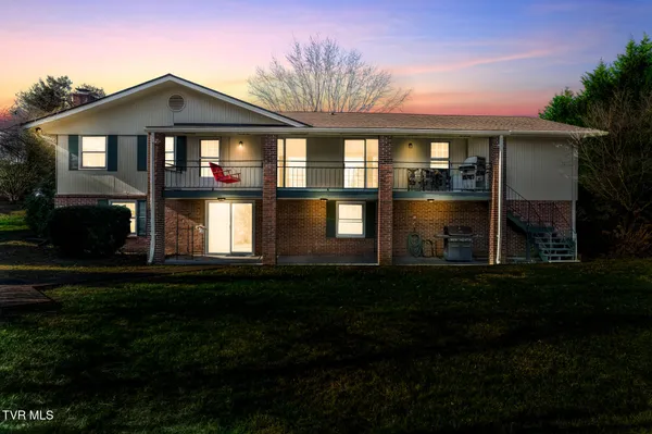 $535,000 | 305 Overbrook Drive, Bristol, TN 37620