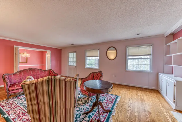 $535,000 | 305 Overbrook Drive, Bristol, TN 37620