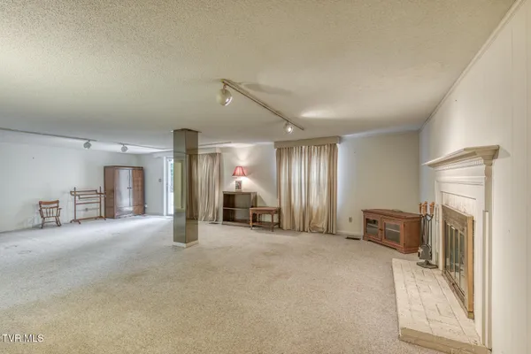 $535,000 | 305 Overbrook Drive, Bristol, TN 37620