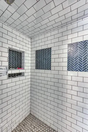 $535,000 | 305 Overbrook Drive, Bristol, TN 37620