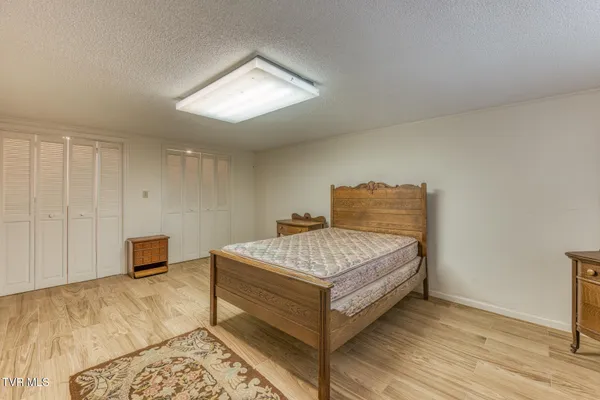 $535,000 | 305 Overbrook Drive, Bristol, TN 37620