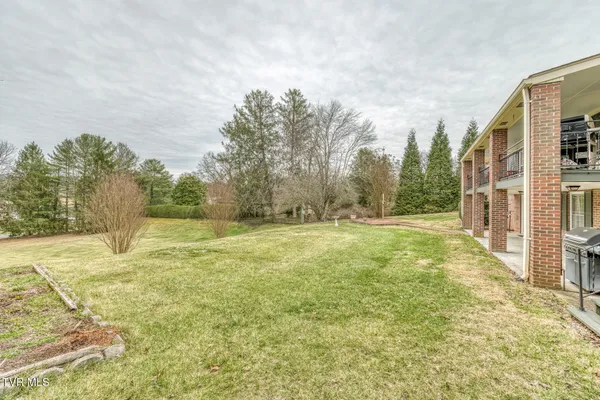 $535,000 | 305 Overbrook Drive, Bristol, TN 37620