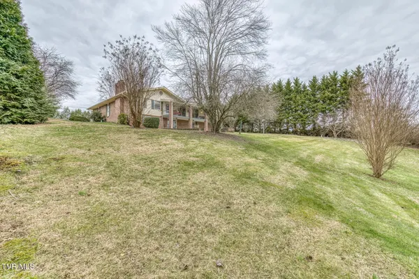$535,000 | 305 Overbrook Drive, Bristol, TN 37620