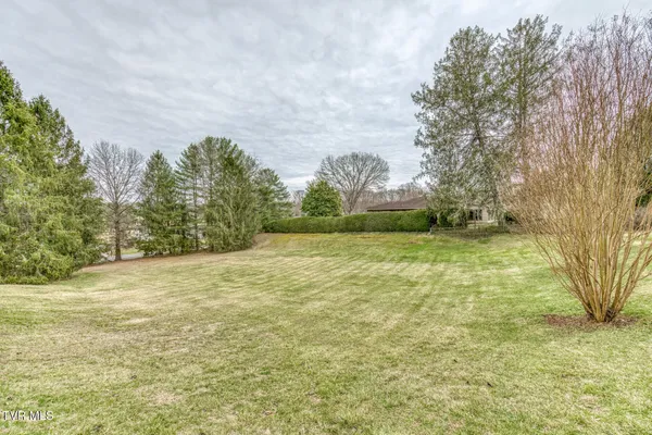 $535,000 | 305 Overbrook Drive, Bristol, TN 37620