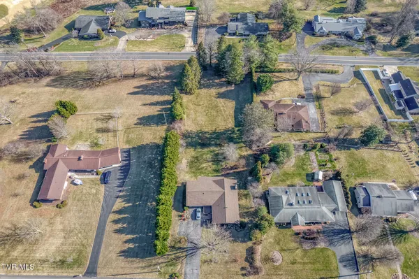 $535,000 | 305 Overbrook Drive, Bristol, TN 37620