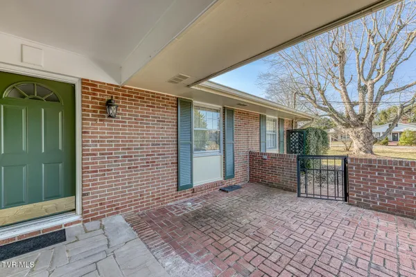 $535,000 | 305 Overbrook Drive, Bristol, TN 37620