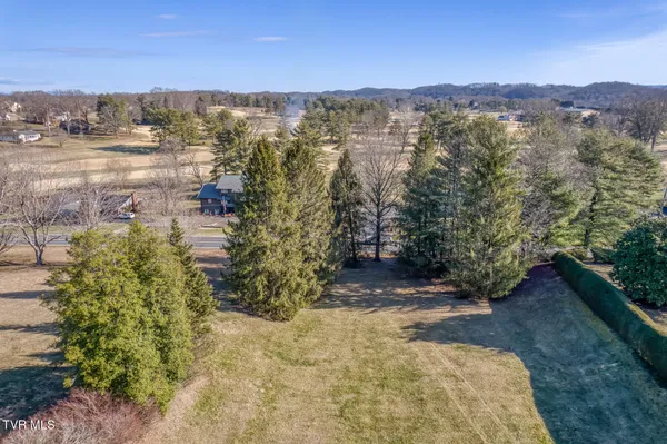 $535,000 | 305 Overbrook Drive, Bristol, TN 37620
