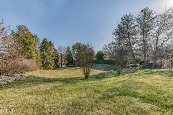 $535,000 | 305 Overbrook Drive, Bristol, TN 37620