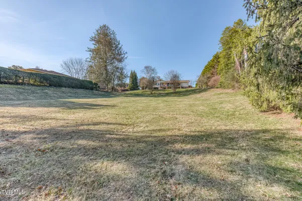 $535,000 | 305 Overbrook Drive, Bristol, TN 37620