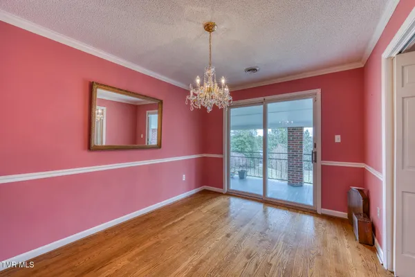 $535,000 | 305 Overbrook Drive, Bristol, TN 37620