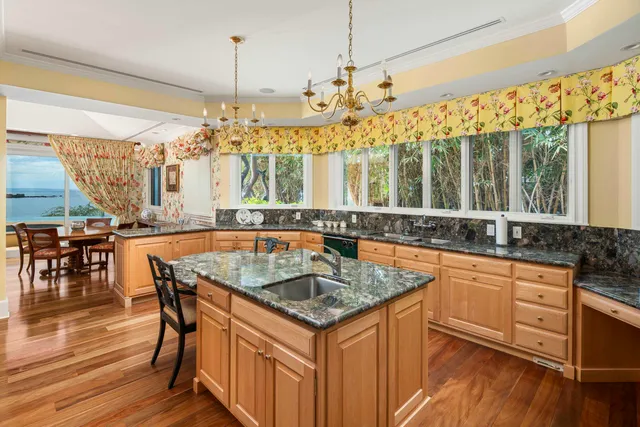 $17,000,000 | 121 Kapihaa Place, Lanai City, HI 96763