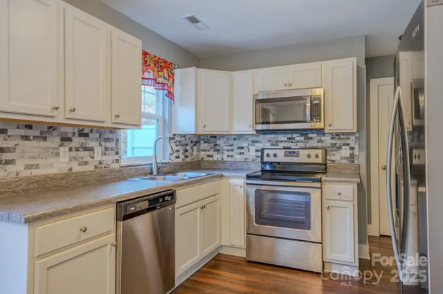 $310,000 | 209 Stoney Point Way, Candler, NC 28715