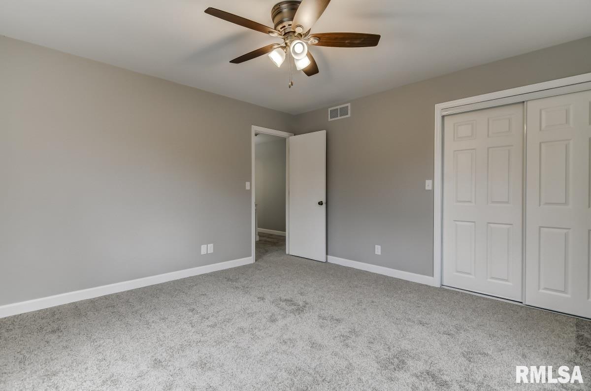 9 Bridge Terrace Springfield, IL 62704 - Photo 9 of 49