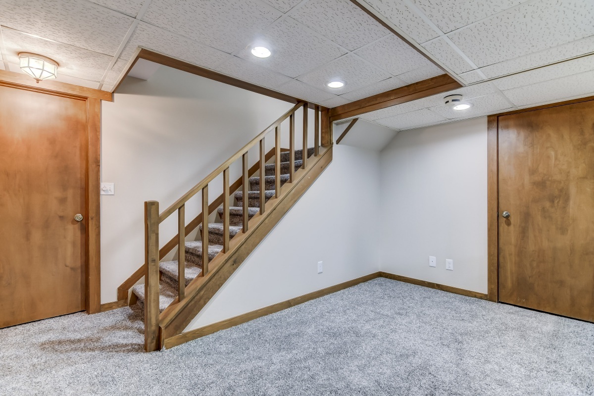 9 Bridge Terrace Springfield, IL 62704 - Photo 10 of 49