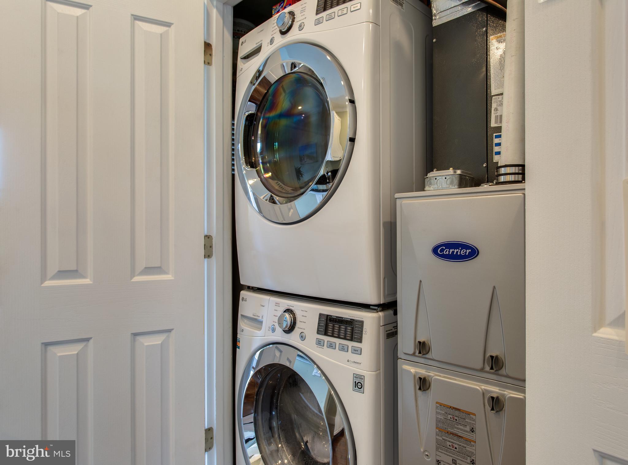 20 Logan Circle Northwest, Unit 33 Washington, DC 20005 - Photo 20 of 27 New high end LG washer and dryer!