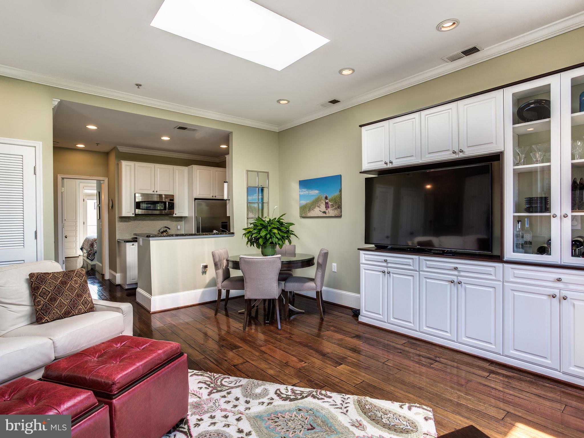 20 Logan Circle Northwest, Unit 33 Washington, DC 20005 - Photo 7 of 27 Custom built ins!