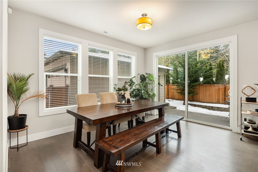 326 Graham Avenue Southeast Renton, WA 98059 - Photo 11 of 28