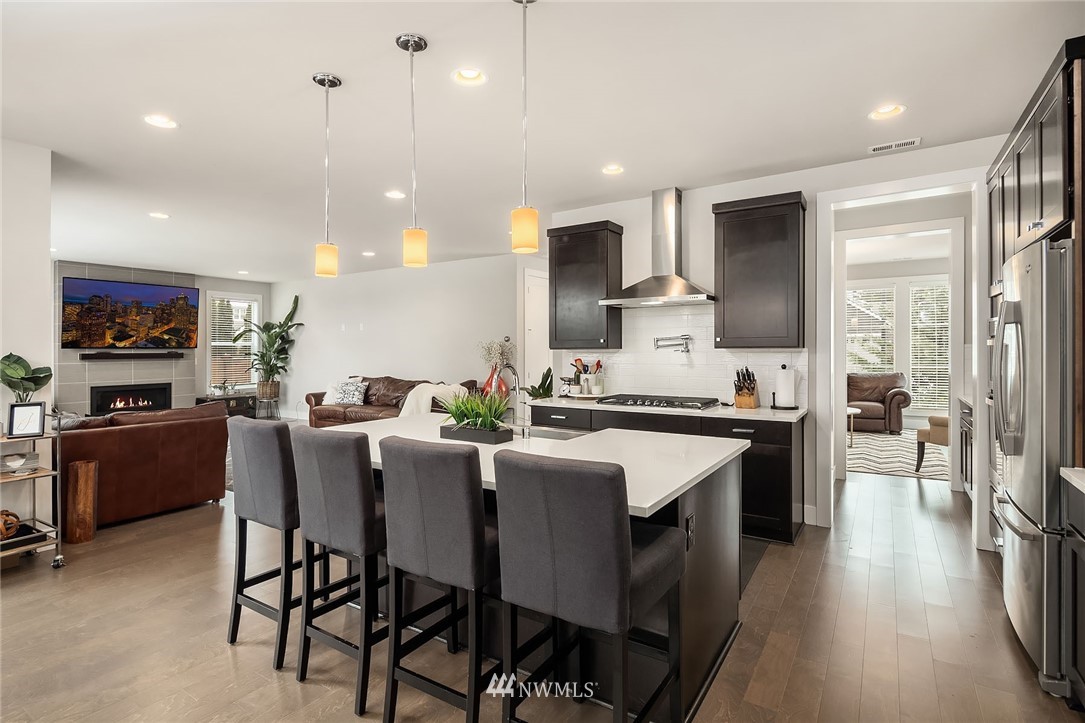 326 Graham Avenue Southeast Renton, WA 98059 - Photo 10 of 28