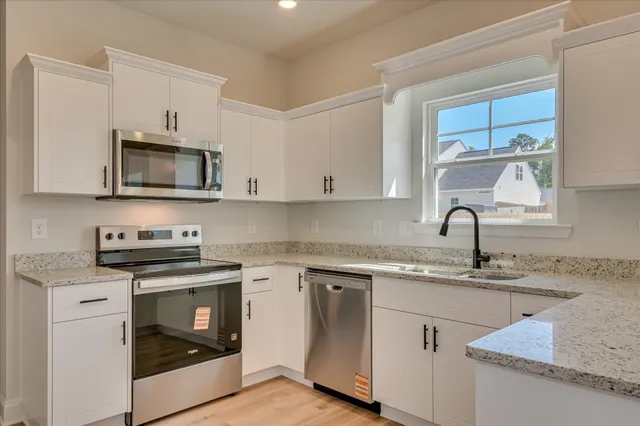 $302,400 | 872 Sweet Grass Circle, Harlem, GA 30814