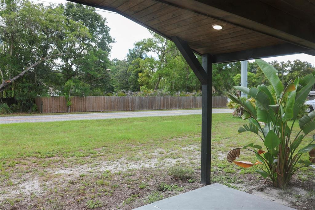 730 Crystal Lake Road Lutz, FL 33548 - Photo 8 of 35