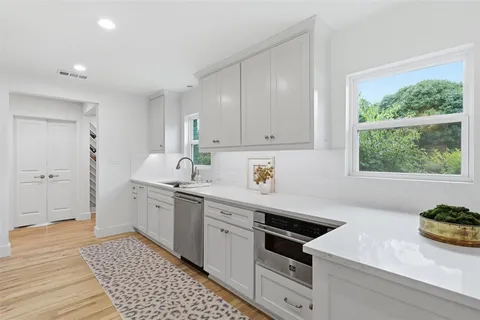 $784,000 | 4120 Lanark Avenue, Fort Worth, TX 76109
