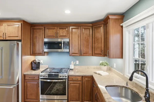 $789,000 | 215 Rangeway Road, Unit 11, Billerica, MA 01862