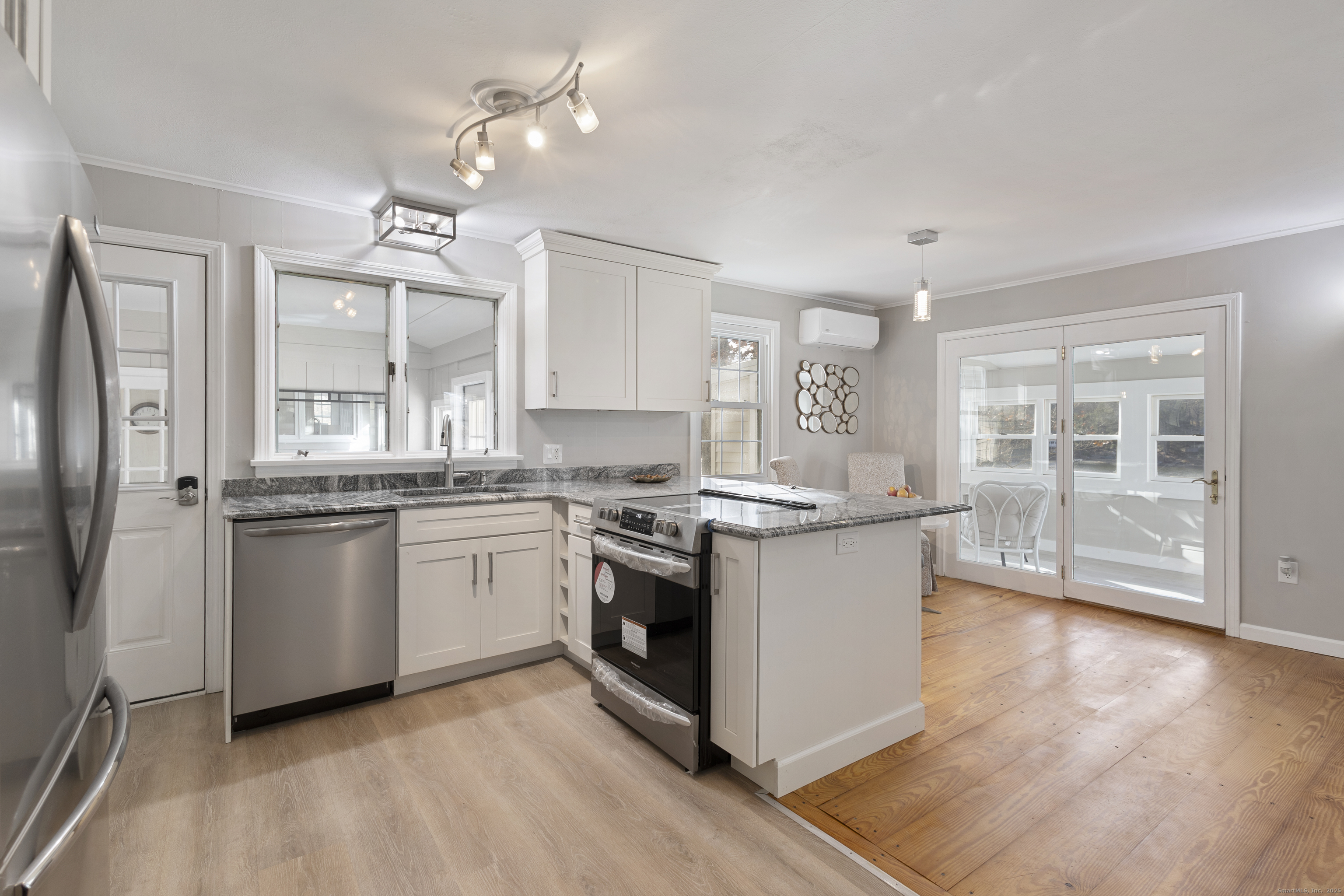 60 Indian Spring Road Woodstock, CT 06281 - Photo 13 of 38