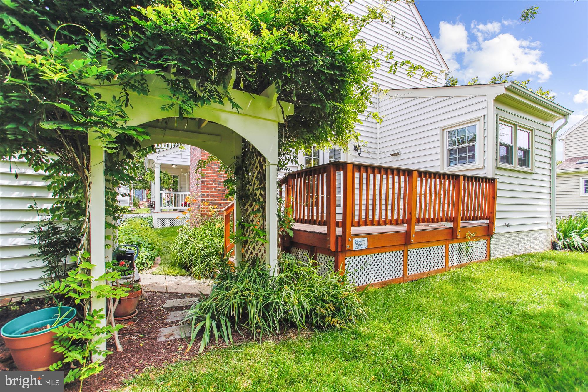 6584 Forsythia Street Springfield, VA 22150 - Photo 50 of 63 Gallery Image 50