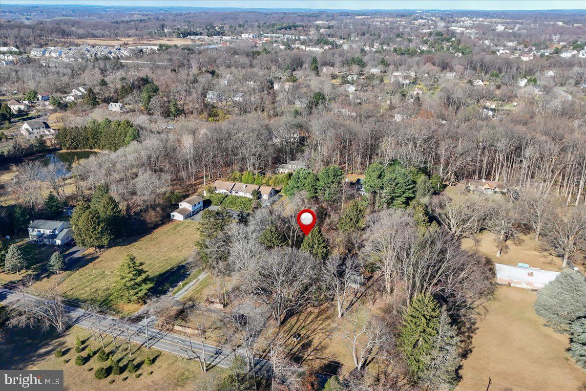 995 Smithbridge Road Glen Mills, PA 19342 - Photo 14 of 20 an aerial view of a houses with a yard