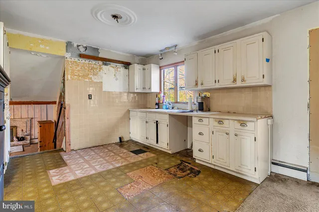 $380,000 | 995 Smithbridge Road, Glen Mills, PA 19342