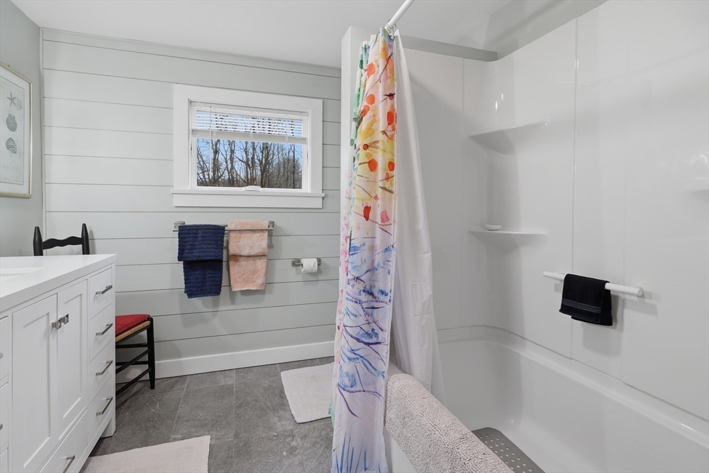 9 Otter River Road Templeton, MA 01468 - Photo 20 of 34