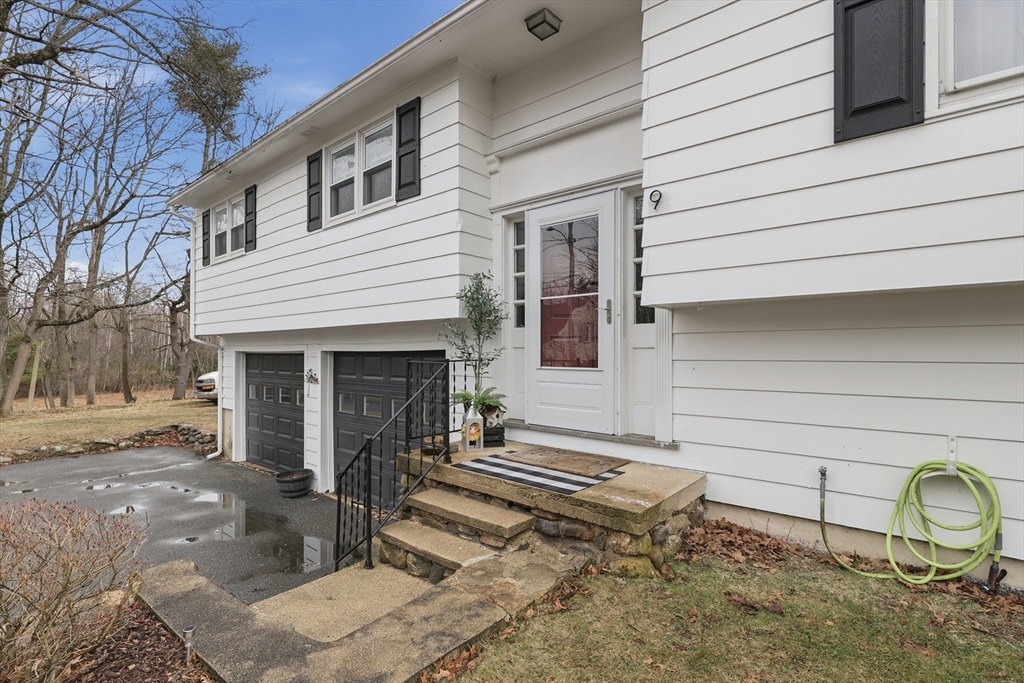 9 Otter River Road Templeton, MA 01468 - Photo 3 of 34