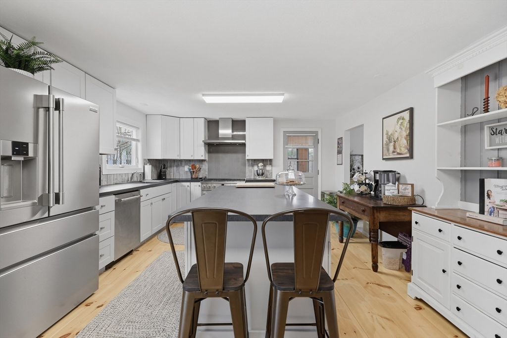 9 Otter River Road Templeton, MA 01468 - Photo 7 of 34