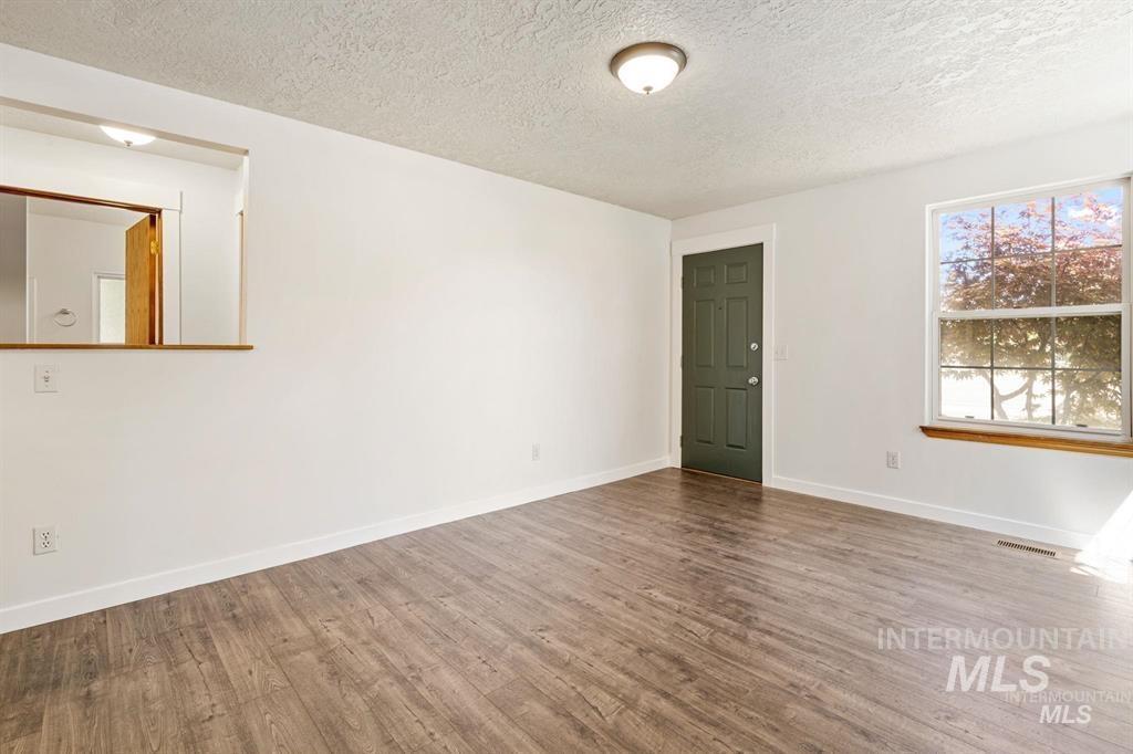 4135 West Cherry Lane Meridian, ID 83642 - Photo 6 of 28