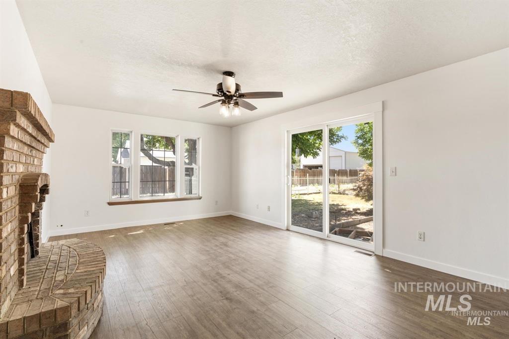 4135 West Cherry Lane Meridian, ID 83642 - Photo 8 of 28