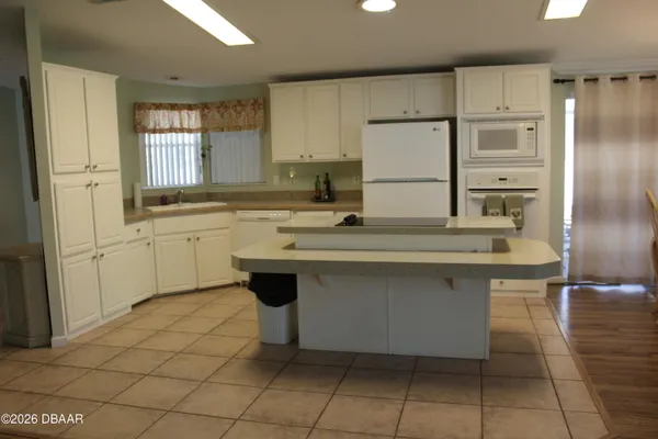 $2,200 | 145 Green Forest Drive, Ormond Beach, FL 32174