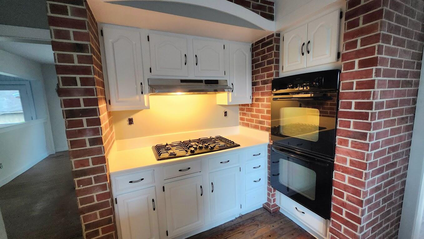 87 Highland Avenue Millinocket, ME 04462 - Photo 13 of 28 kitchen cooktop