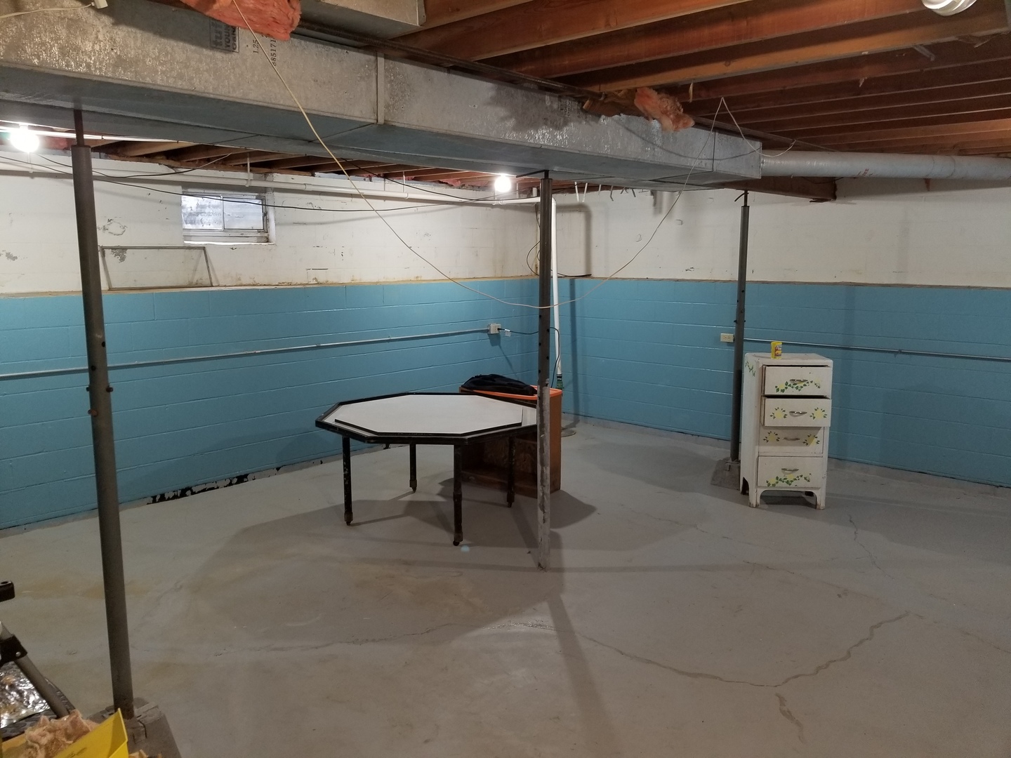 16210 Strawberry Road Morrison, IL 61270 - Photo 11 of 17 a view of a room with shelves
