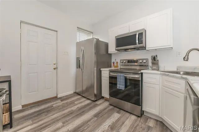 $1,500 | 4992 Botanical Avenue, Unit 2F, St. Louis, MO 63110