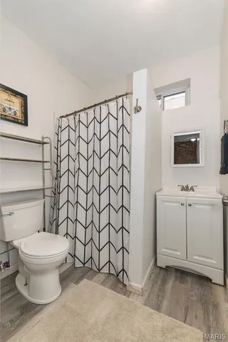 $1,500 | 4992 Botanical Avenue, Unit 2F, St. Louis, MO 63110